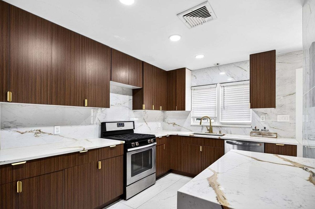 House in Long Branch, New Jersey, United States 2 - 19023009