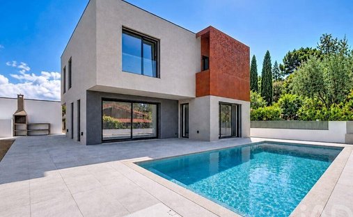 Townhouse en Charneca de Caparica y Sobreda, Setúbal Municipality, Portugal 1