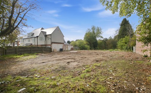 Land in Edgbaston, Birmingham, England 1