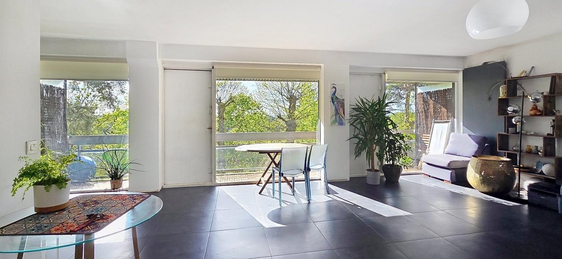 Apartment in Domaine National du Château, Versailles, France 3 - 19033083