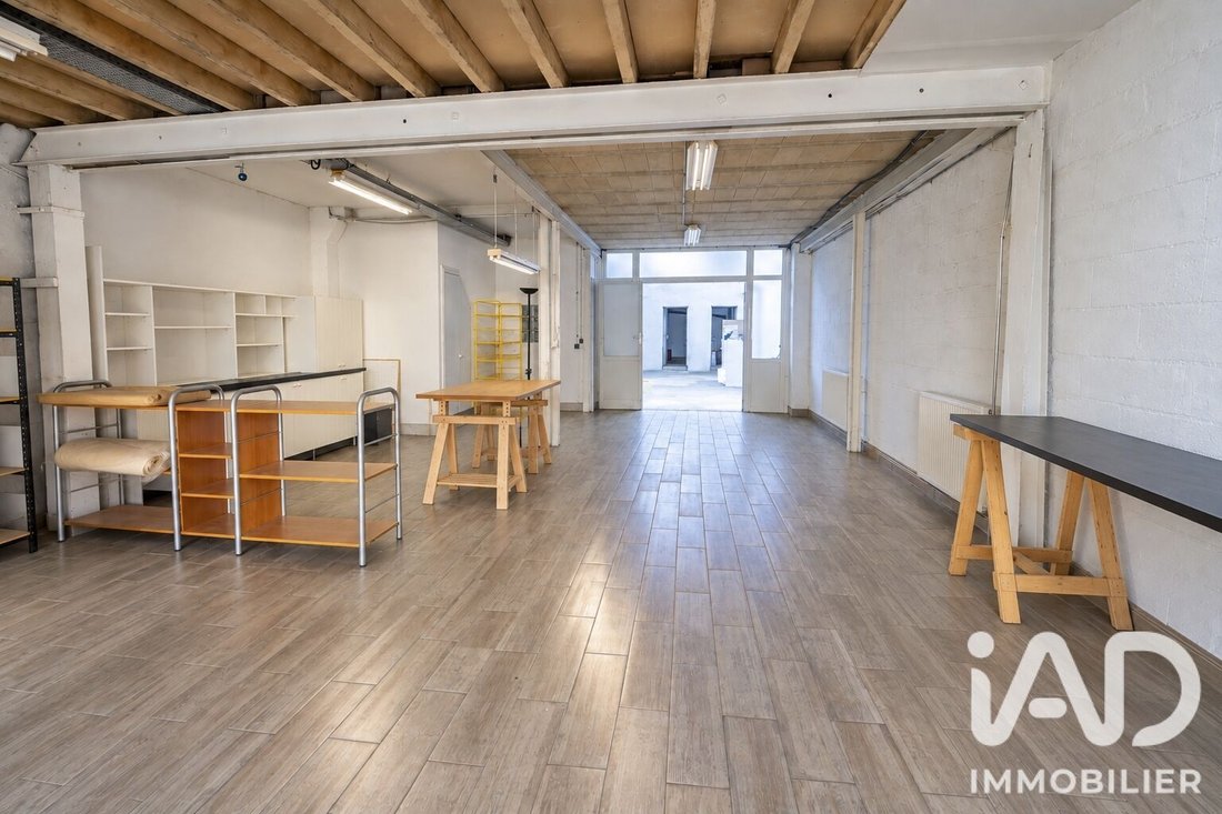 Apartment in Arrondissement of Bobigny, Ile-de-France, France 3 - 19033167