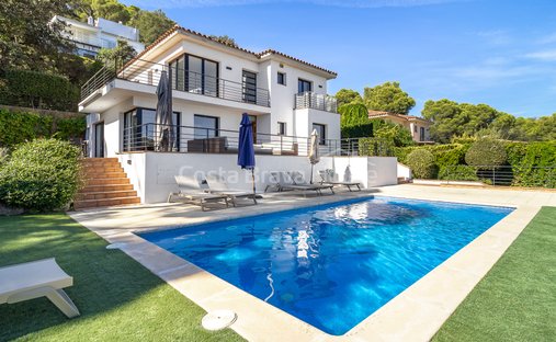 Villa in Tamariu, Palafrugell, Spanien 1