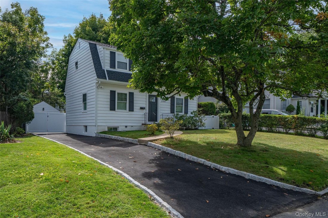 House in Eastchester, New York, United States 1 - 19020603