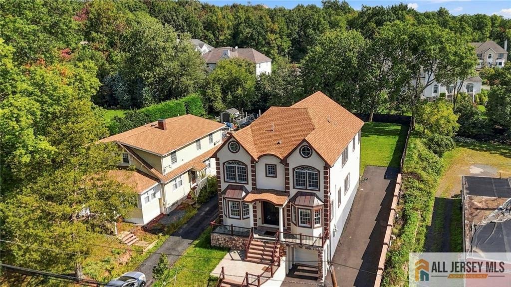 House in Metuchen, New Jersey, United States 2 - 19032054