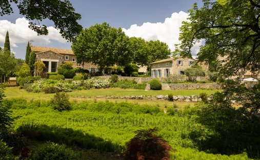 Landhaus in Goult, Provence-Alpes-Côte d'Azur, Frankreich 1