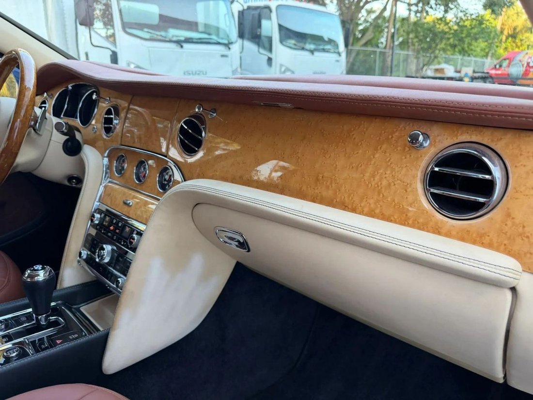 Sedan in Boynton Beach, FL, United States 4 - 19025723