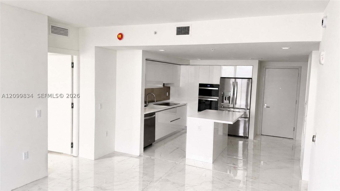 Condo in Hallandale Beach, Florida, United States 4 - 19023379