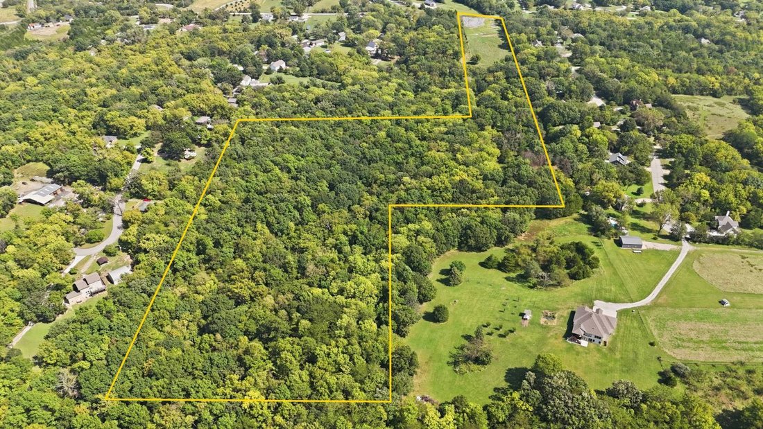 Land in Parkville, Missouri, United States 3 - 19020458