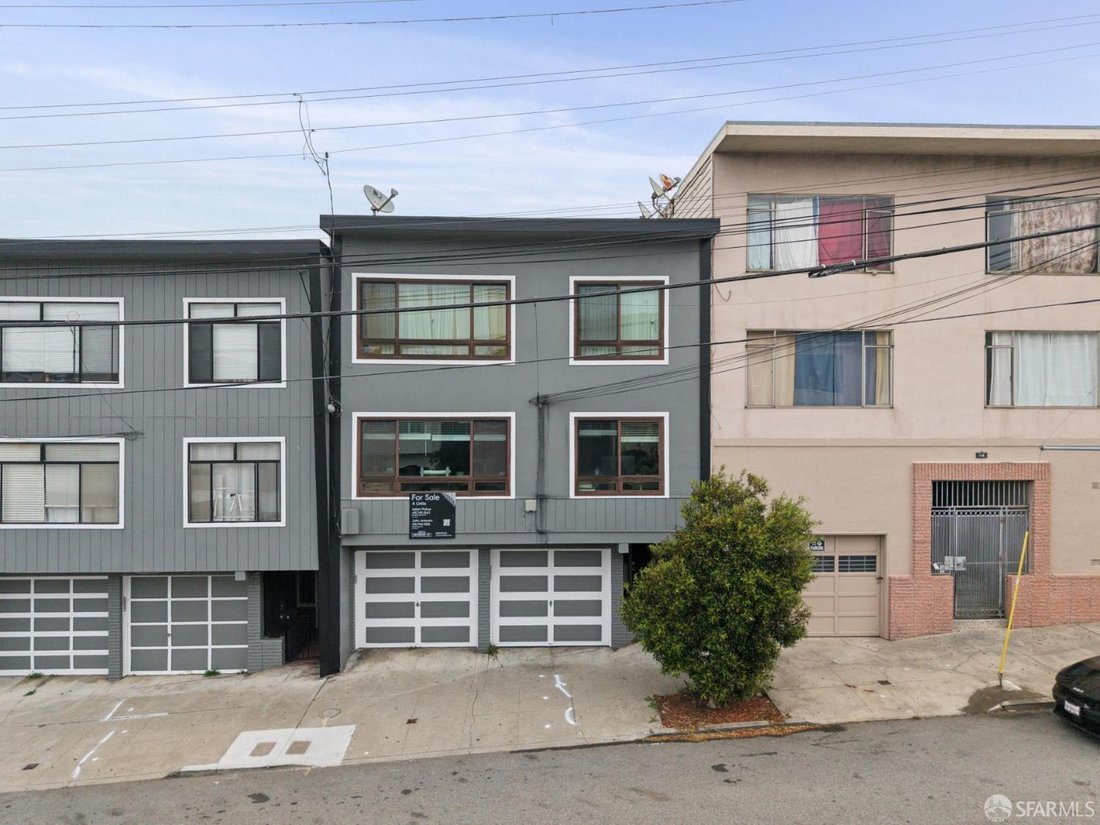 San Francisco, California, United States 1 - 19022755