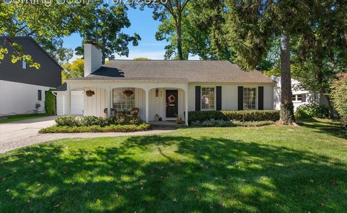 House in Birmingham, Michigan, United States 1