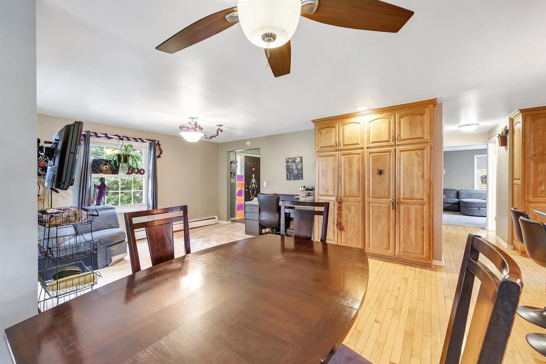 House in Ashwaubenon, Wisconsin, United States 4 - 19020374