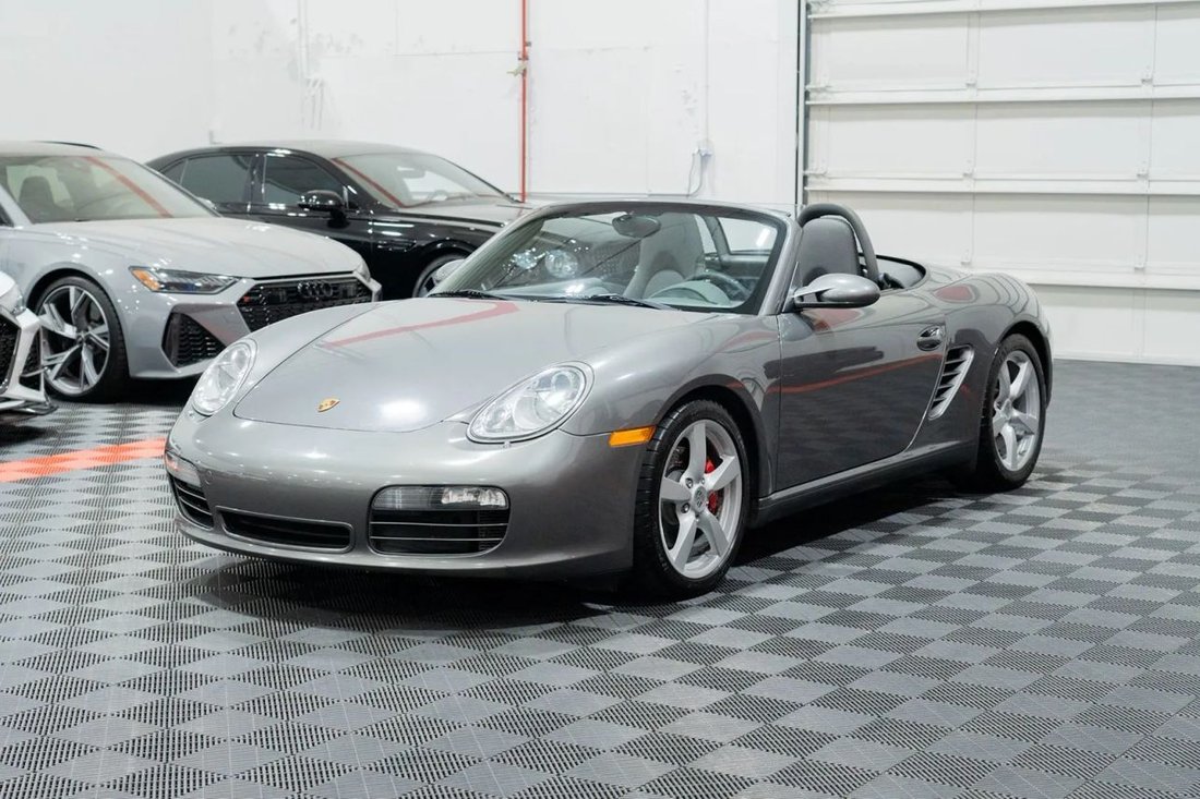 Cabriolet in Kent, WA, United States 3 - 19032926