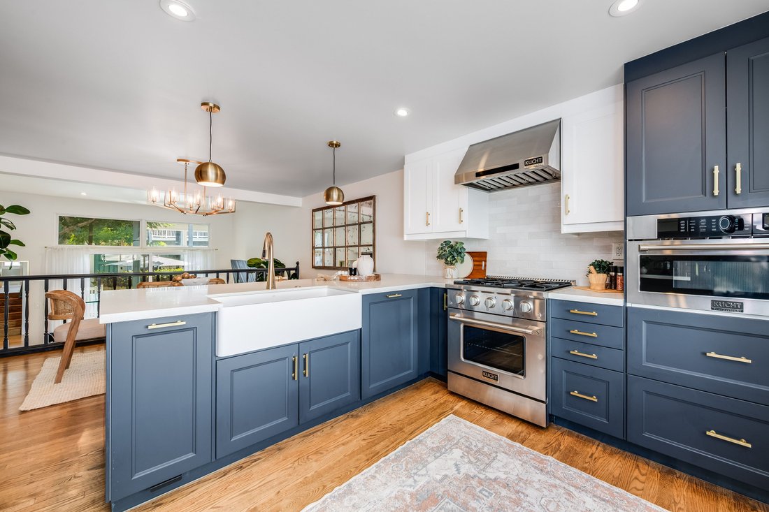 Condo in Burbank, California, United States 3 - 19026592