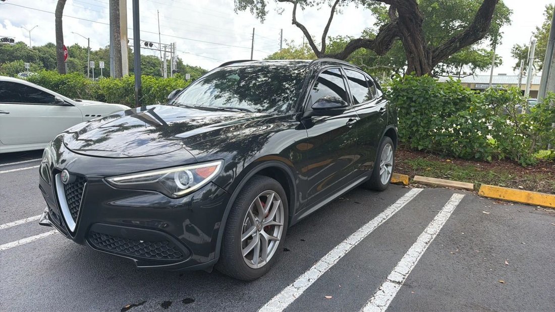 Suv in Boynton Beach, FL, United States 1 - 19025770