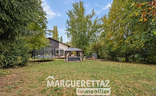 Maison à Viuz-en-Sallaz, Auvergne-Rhône-Alpes, France 1