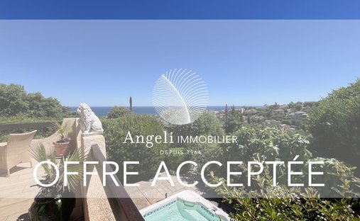 Villa in Frejus, Provence-Alpes-Côte d'Azur, France 1
