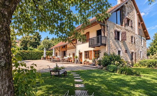 House in Arenthon, Auvergne-Rhône-Alpes, France 1