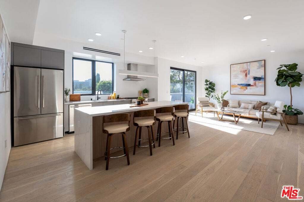Condo in Los Angeles, California, United States 4 - 19023193