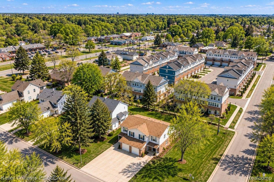 House in Troy, Michigan, United States 3 - 19021146