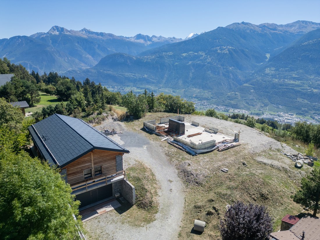 Chalet in Crans-Montana, Valais/Wallis, Switzerland 1 - 18534067