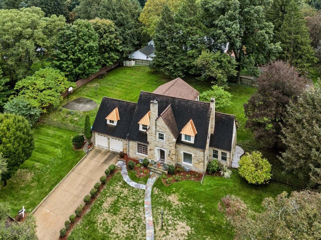 House in Kalamazoo, Michigan, United States 5 - 19032484