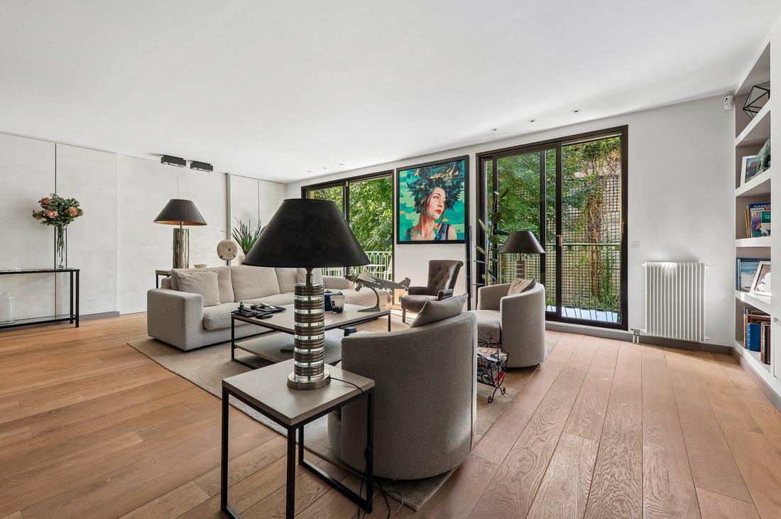 Apartment in Bois de Boulogne, Paris 16e Arrondissement, Paris 4 - 19028165