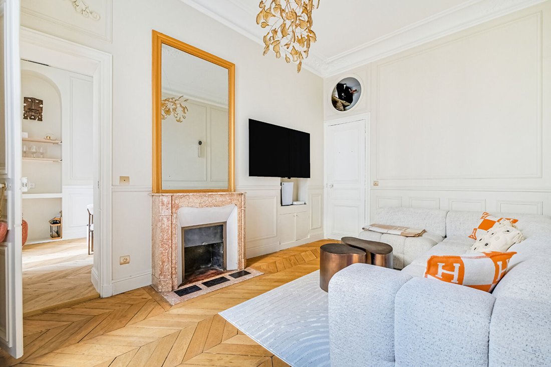 Apartment in Clignancourt-Jules Joffrin, Paris 18e Arrondissement, Paris 4 - 19025027