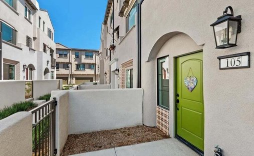 Townhouse in Burbank, California, United States 1