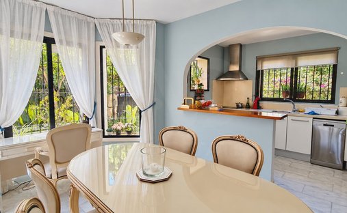 Chalet in Sitio de Calahonda, Mijas, Spain 1