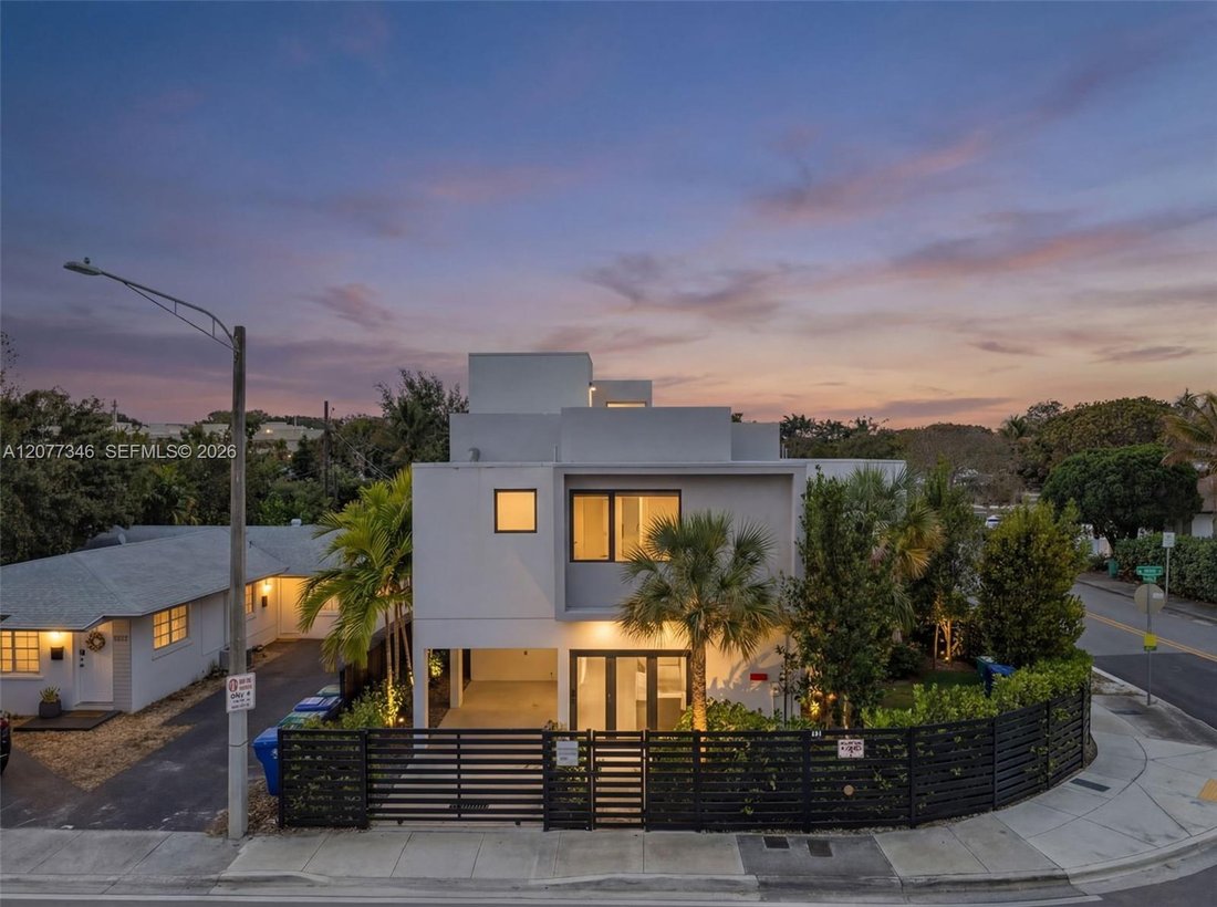 House in Miami, Florida, United States 1 - 19025073
