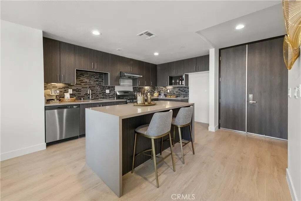 Condo in Alhambra, California, United States 5 - 19027030