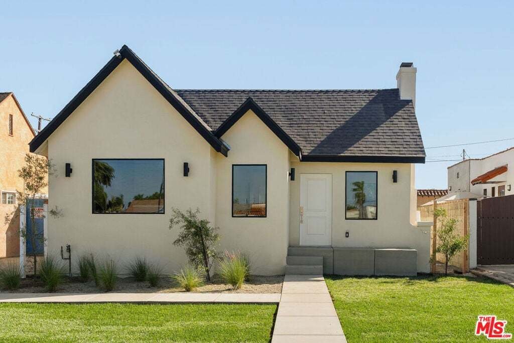 House in Inglewood, California, United States 2 - 19027009