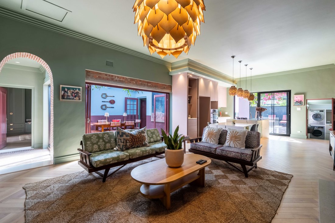 House in Claremont, Southern Suburbs, Cape Town 1 - 19028495