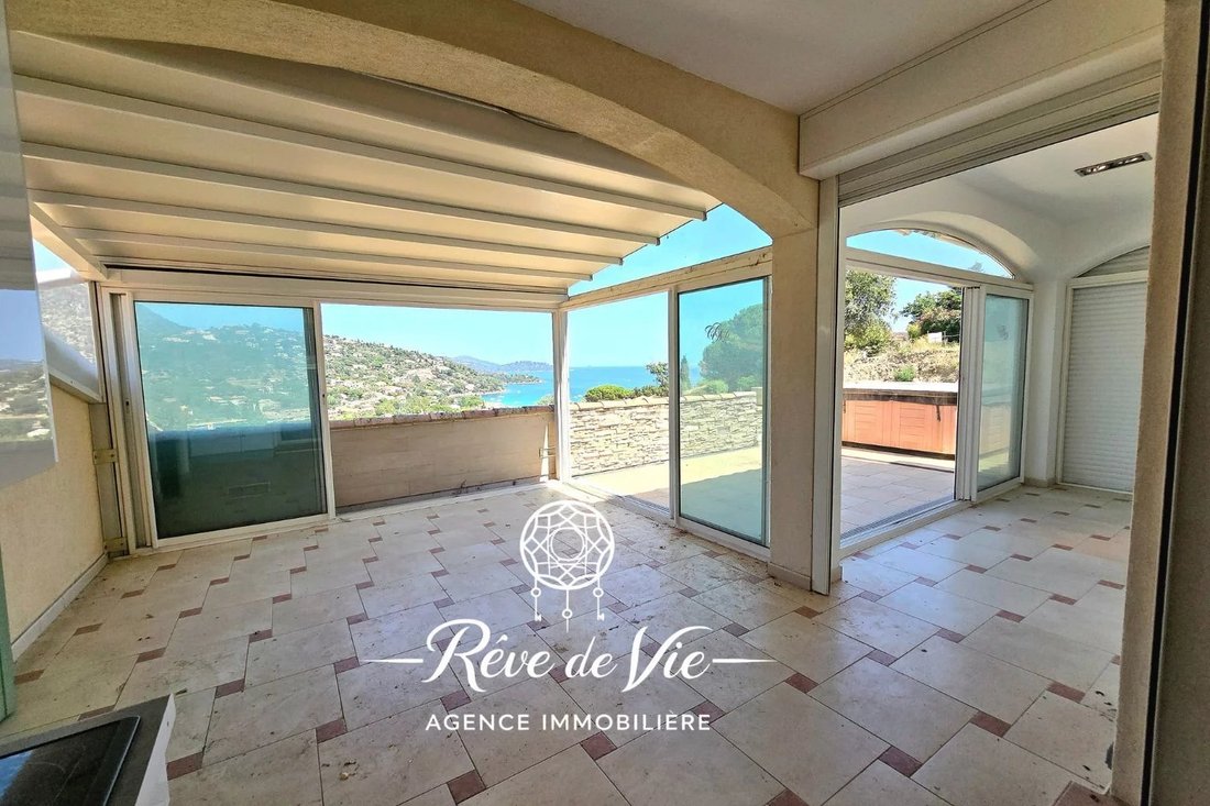 House in Le Lavandou, Provence-Alpes-Côte d'Azur, France 2 - 14975513
