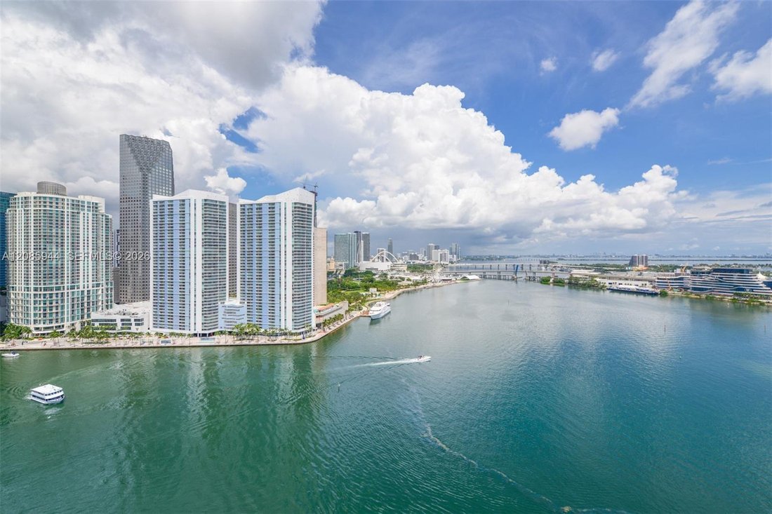Condo in Miami, Florida, United States 3 - 19025195