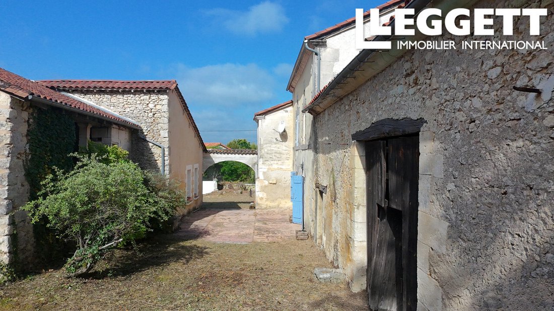 Casa a Bourdeilles, Nuova Aquitania, Francia 2 - 19021758