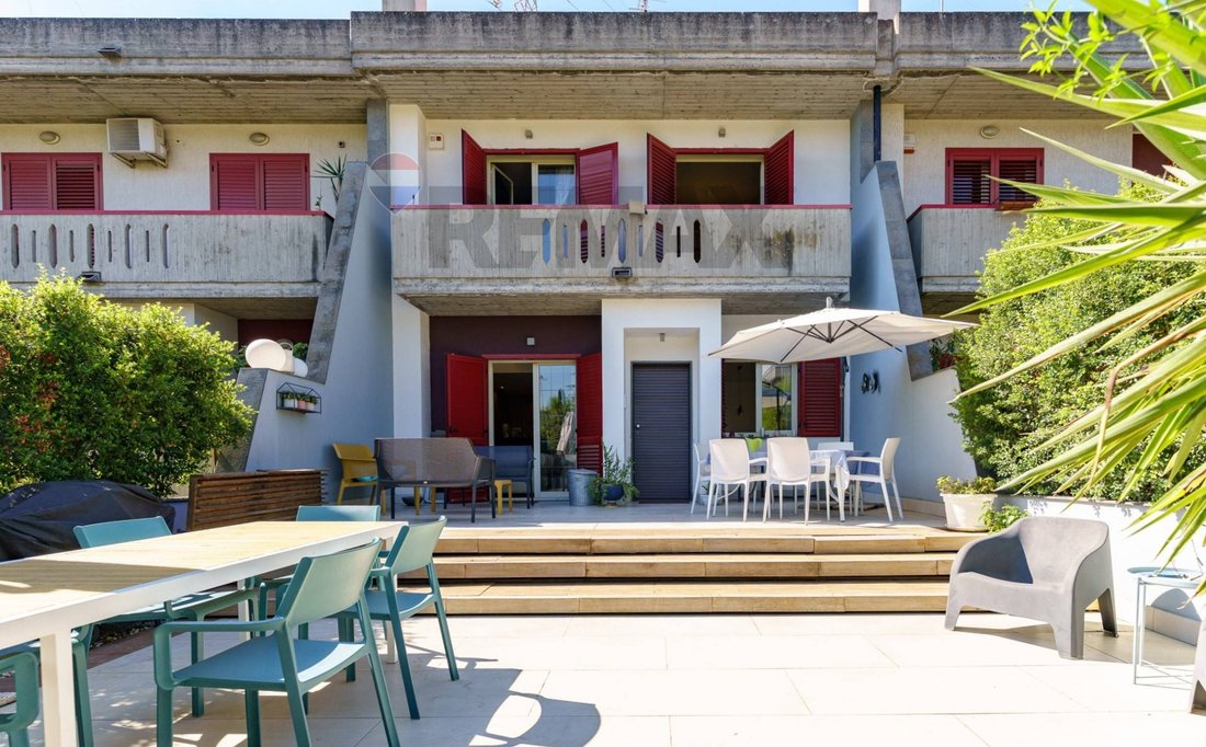 Villa in Gravina di Catania, Sicily, Italy 2 - 19026496