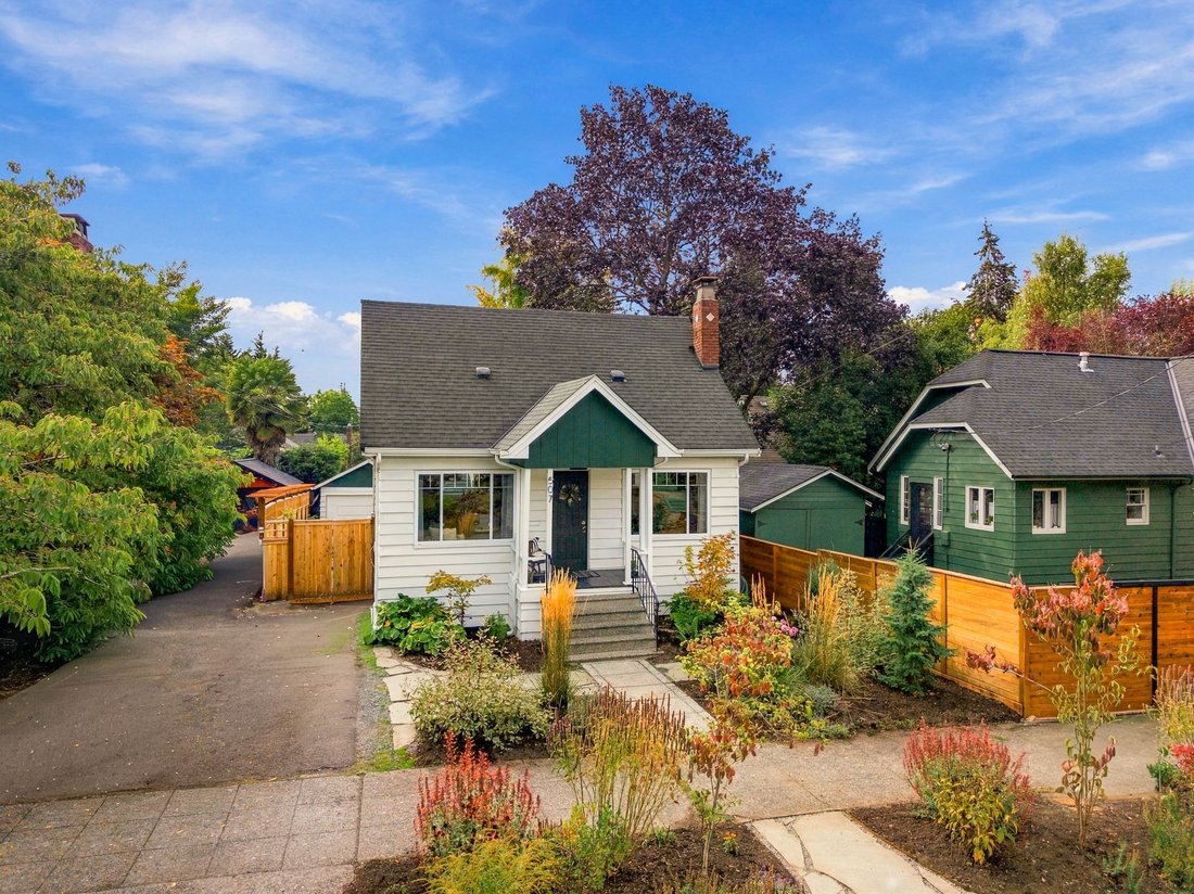 House in Seattle, Washington, United States 1 - 19030498