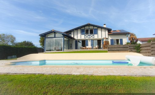 Villa in Lahonce, Nouvelle-Aquitaine, France 1