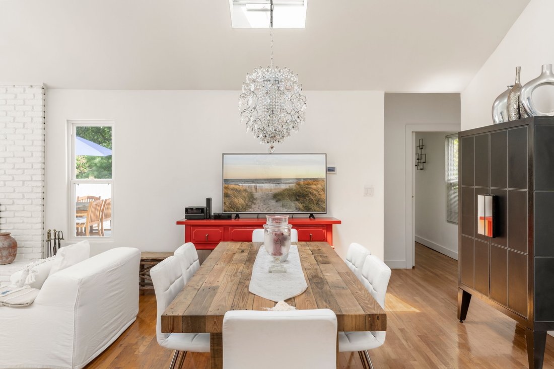 East Hampton, New York, United States 4 - 19034286