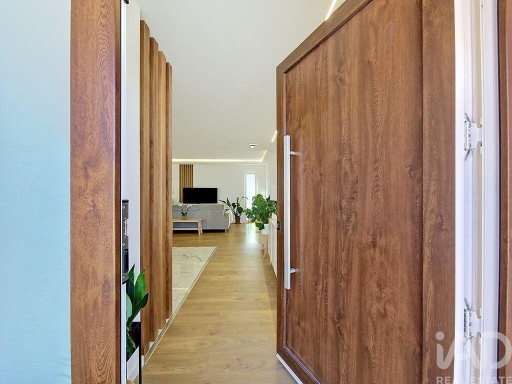 Townhouse in Malveira e Sao Miguel de Alcainca, Lisbon, Portugal 2 - 19028517