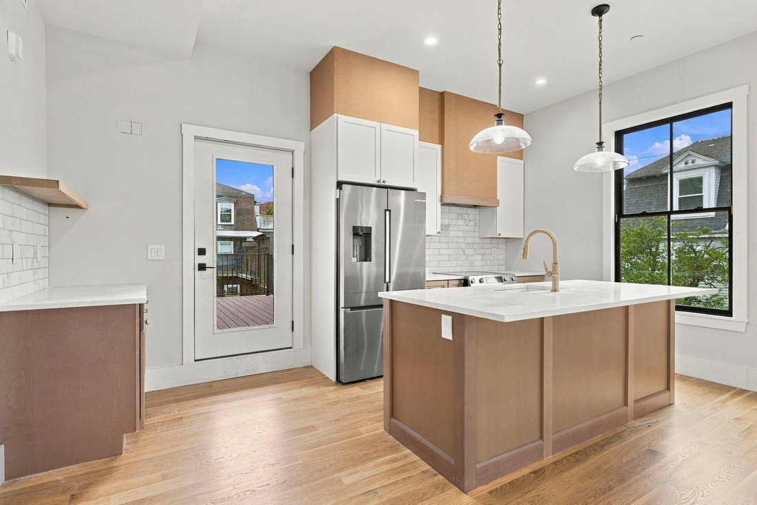 Condo in Boston, Massachusetts, United States 1 - 19028536