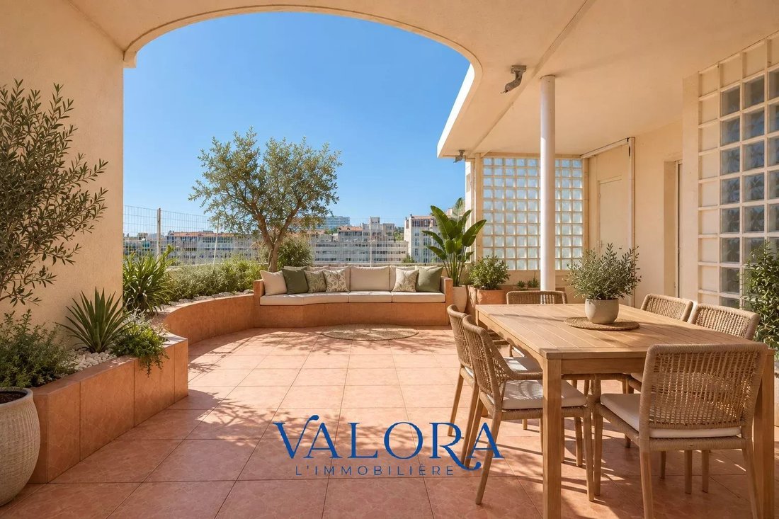 Appartement à Castellane, 6e Arrondissement, Marseille 2 - 16334423