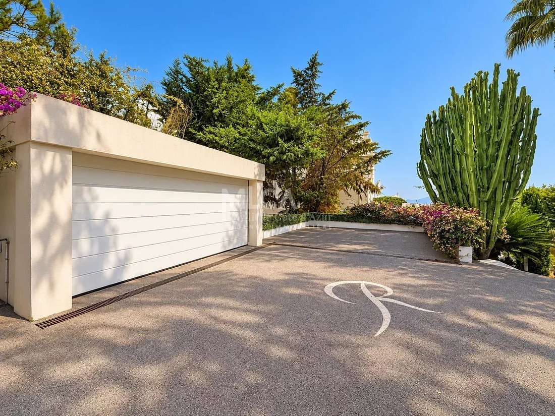 Villa in Antibes, Provence-Alpes-Côte d'Azur, France 4 - 19029448