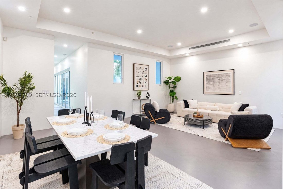 Townhouse in Coral Gables, Florida, United States 3 - 19020349