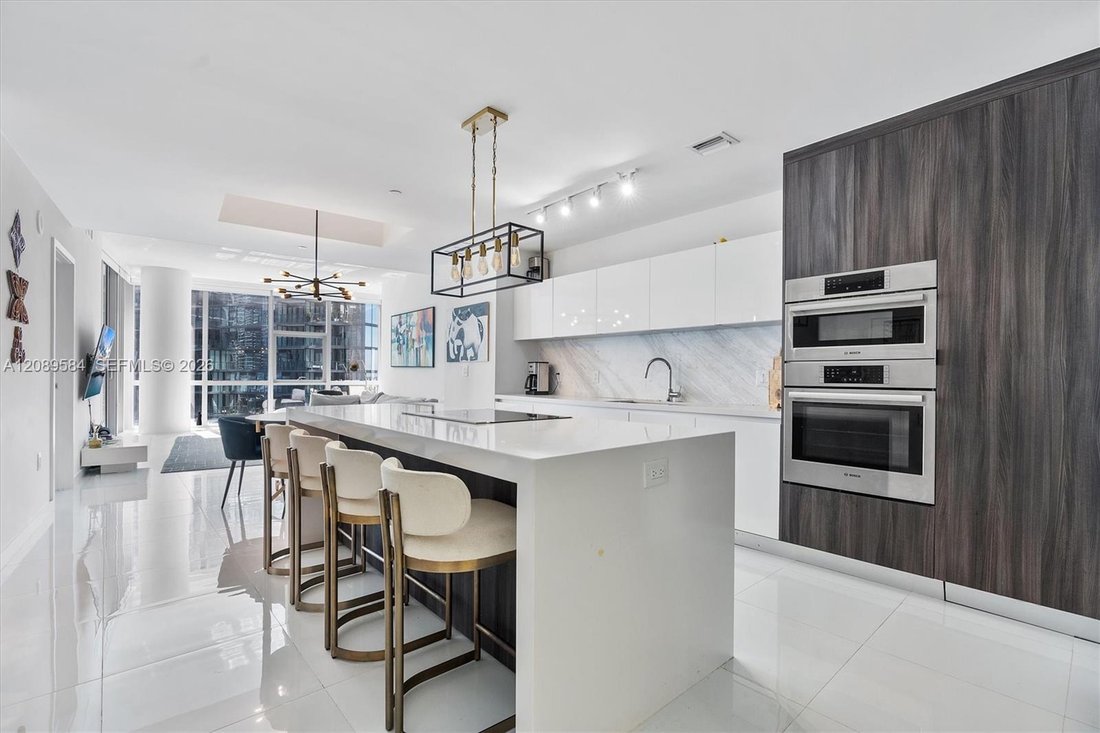 Condo in Miami, Florida, United States 3 - 19025041