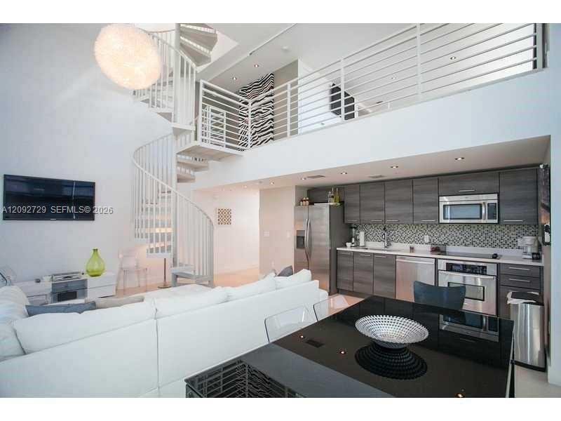 Condo in Miami Beach, Florida, United States 4 - 19025013