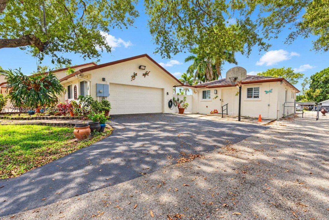 House in Southwest Ranches, Florida, United States 2 - 19020352