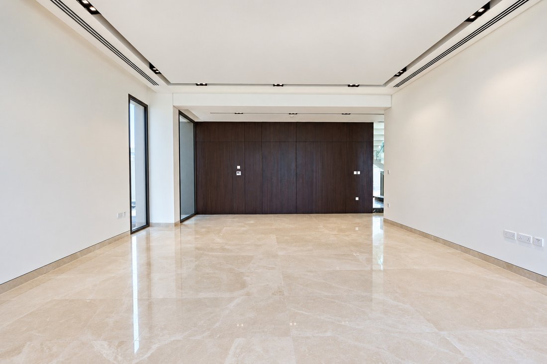 Villa in Al Manhal, Abu Dhabi, United Arab Emirates 2 - 19031830