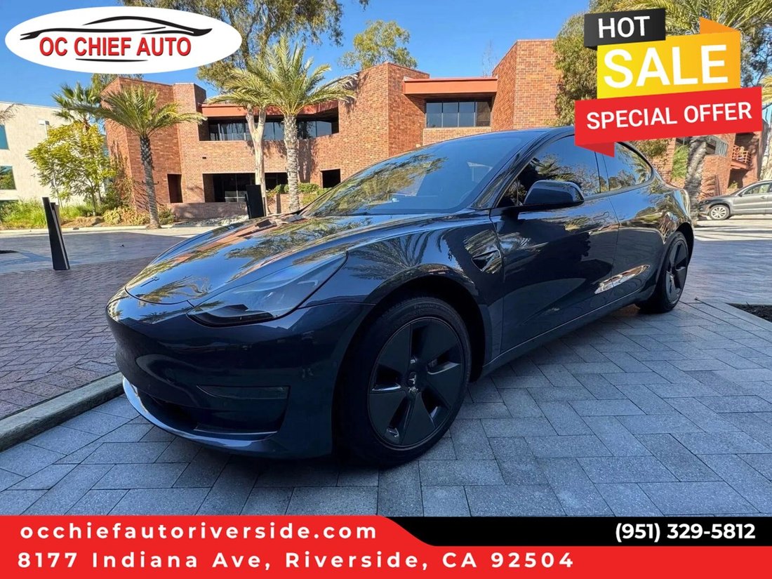 Sedan in Riverside, CA, United States 1 - 19029654